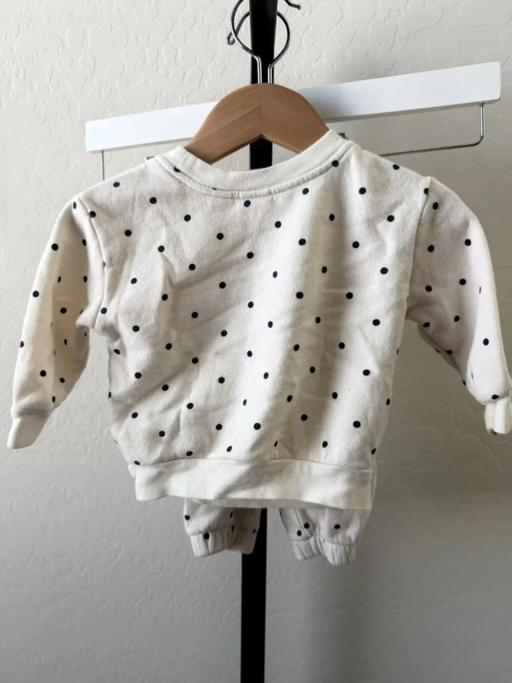 Gap Baby Girls Polka Dot Love Joggers Set 2-Piece Lounge Outfit Sz 6-12m